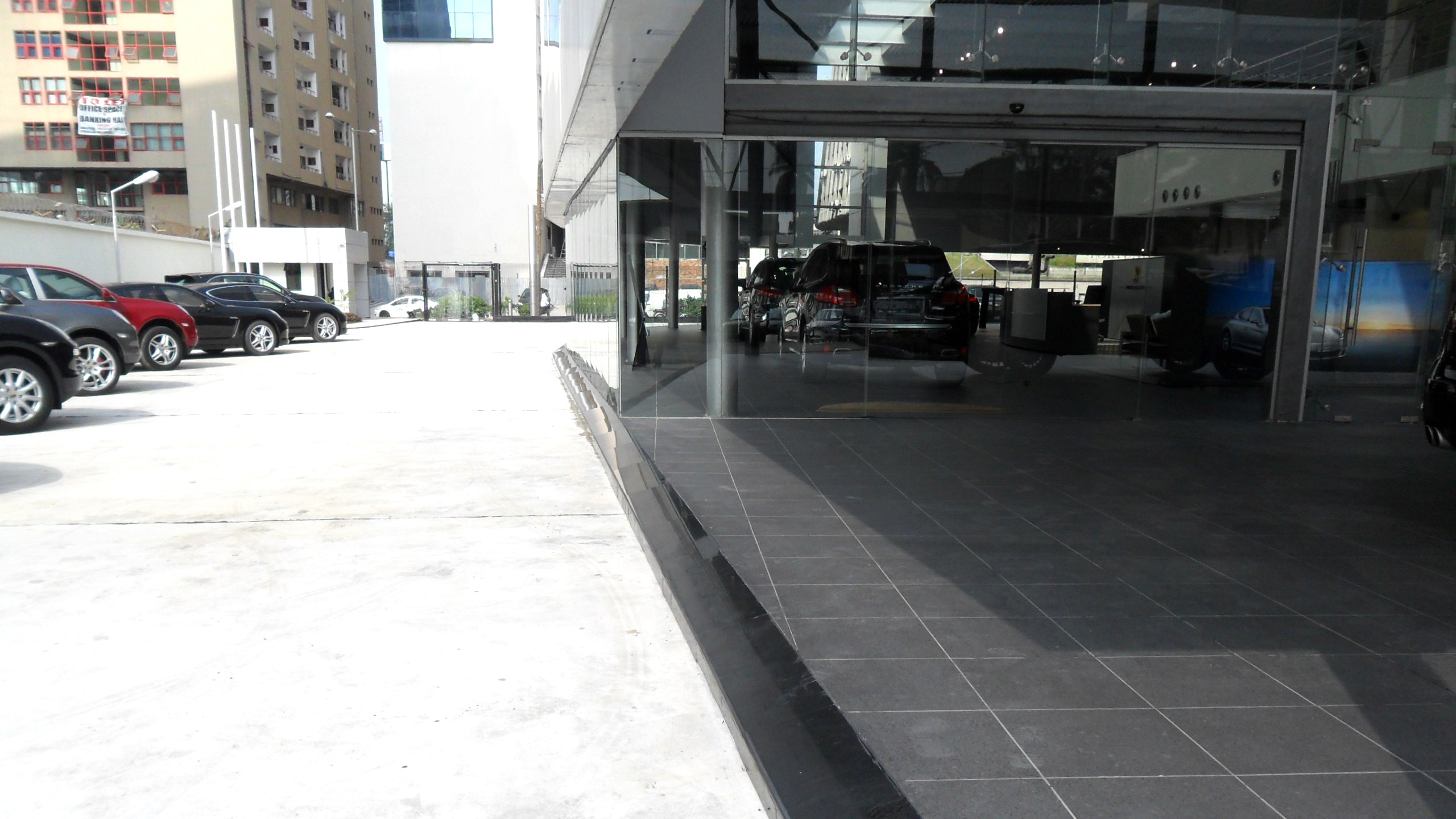 PORSCHE SHOWROOM, VICTORIA-ISLAND, LAGOS