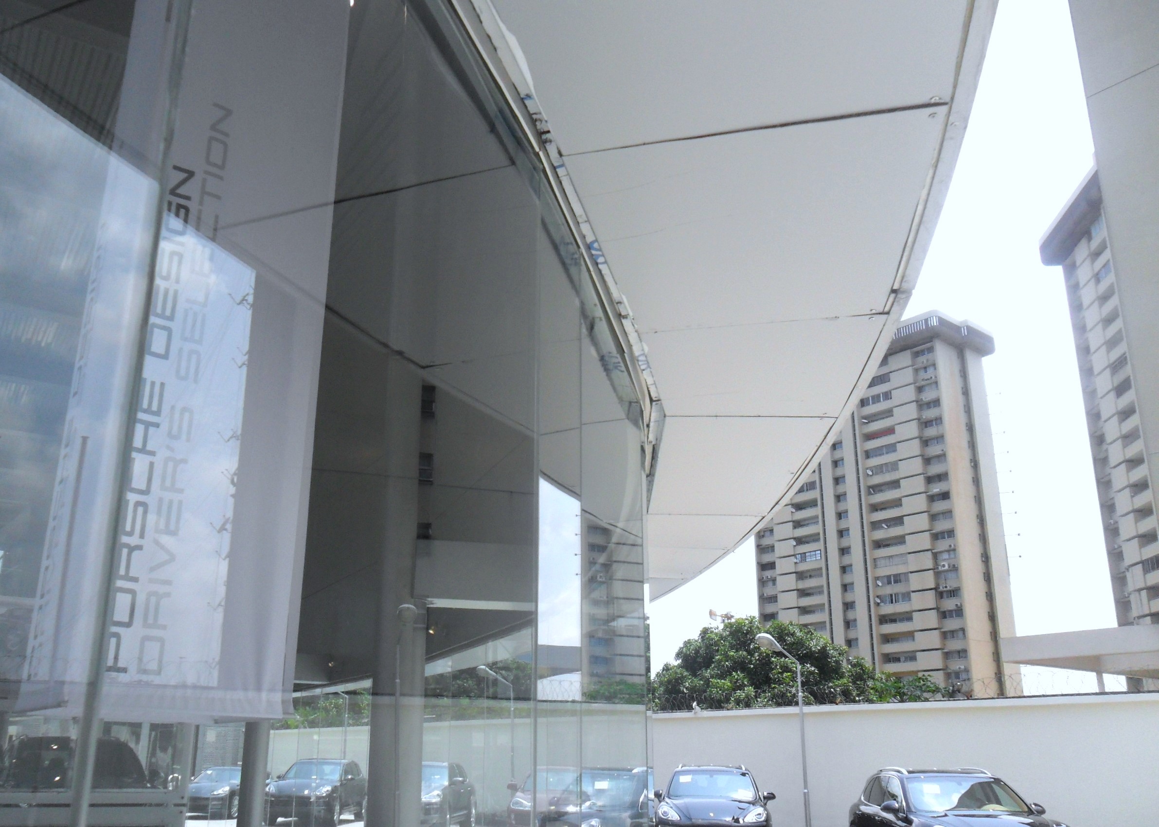 PORSCHE SHOWROOM, VICTORIA-ISLAND, LAGOS