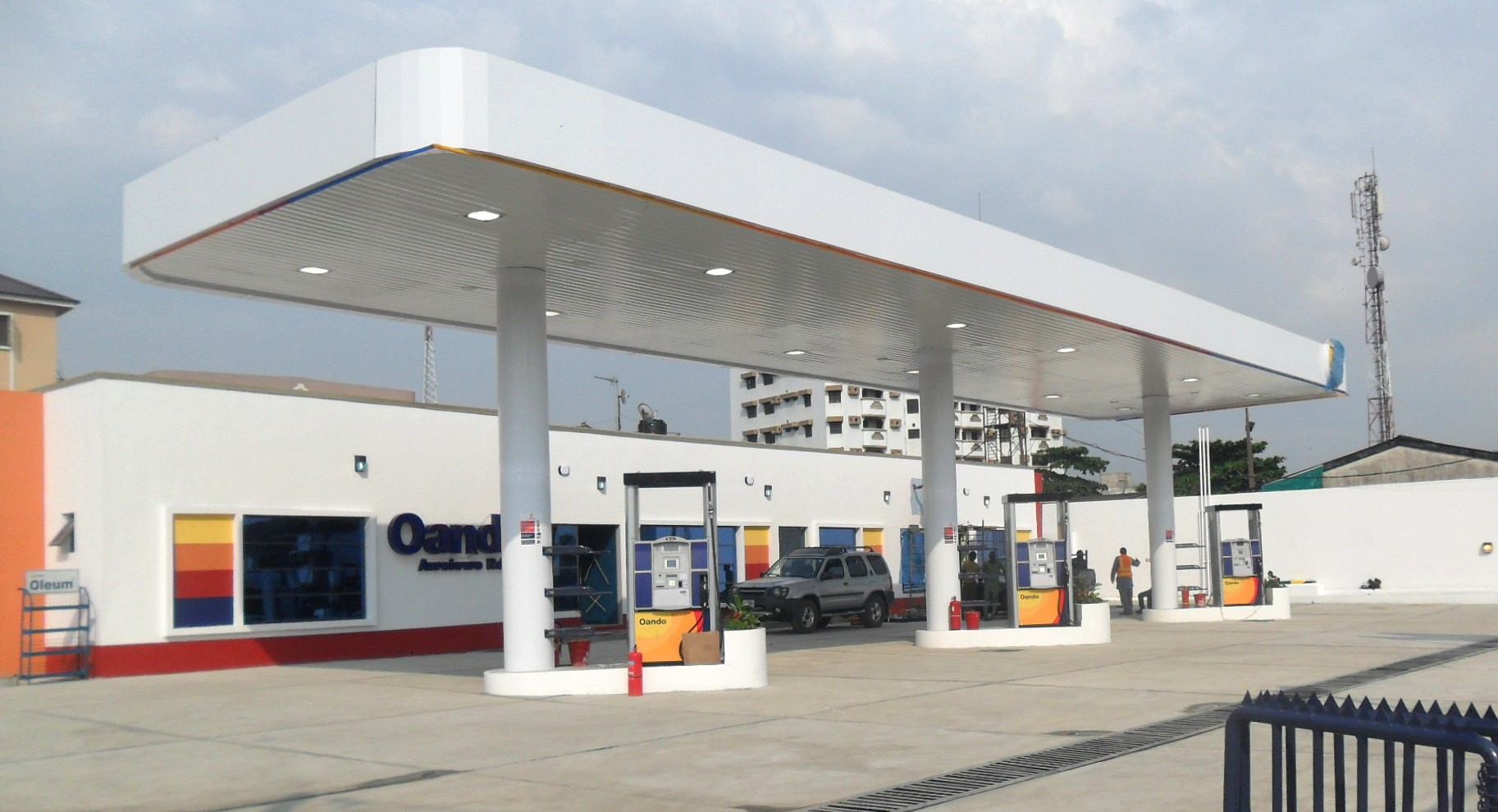 OANDO SERVICE STATION, IKOYI.