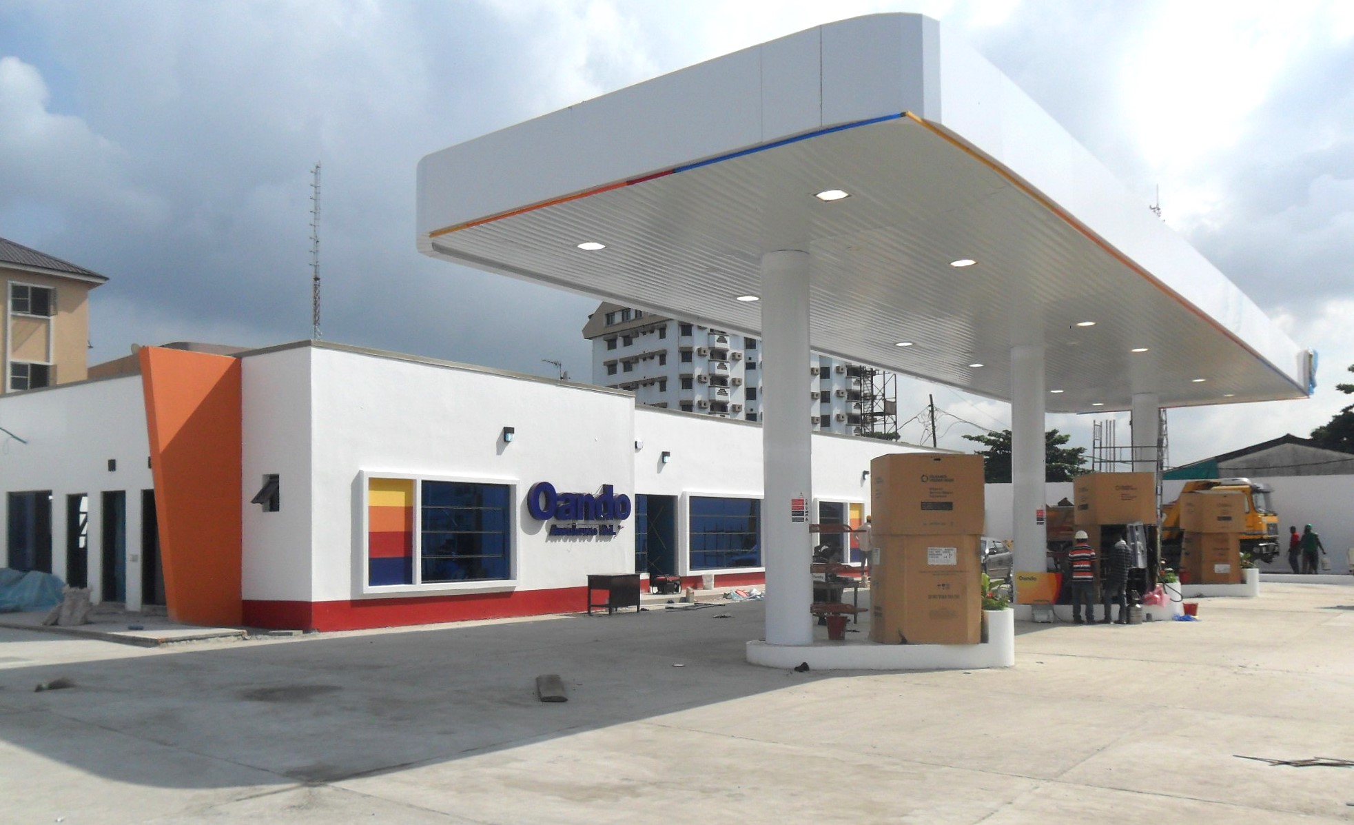 OANDO SERVICE STATION, IKOYI.