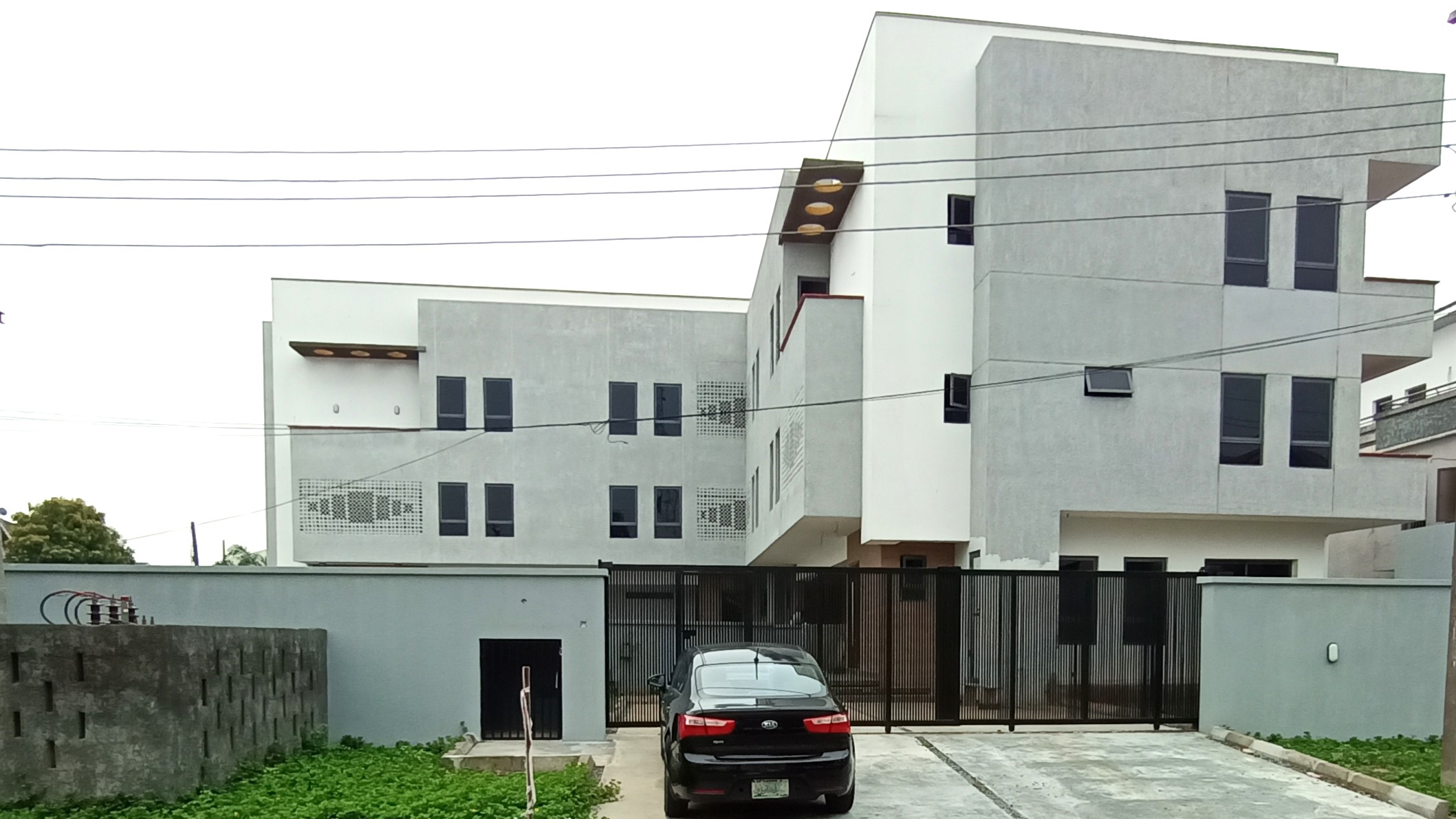 TERRACE HOUSES AT LEKKI PHASE 1, LAGOS.