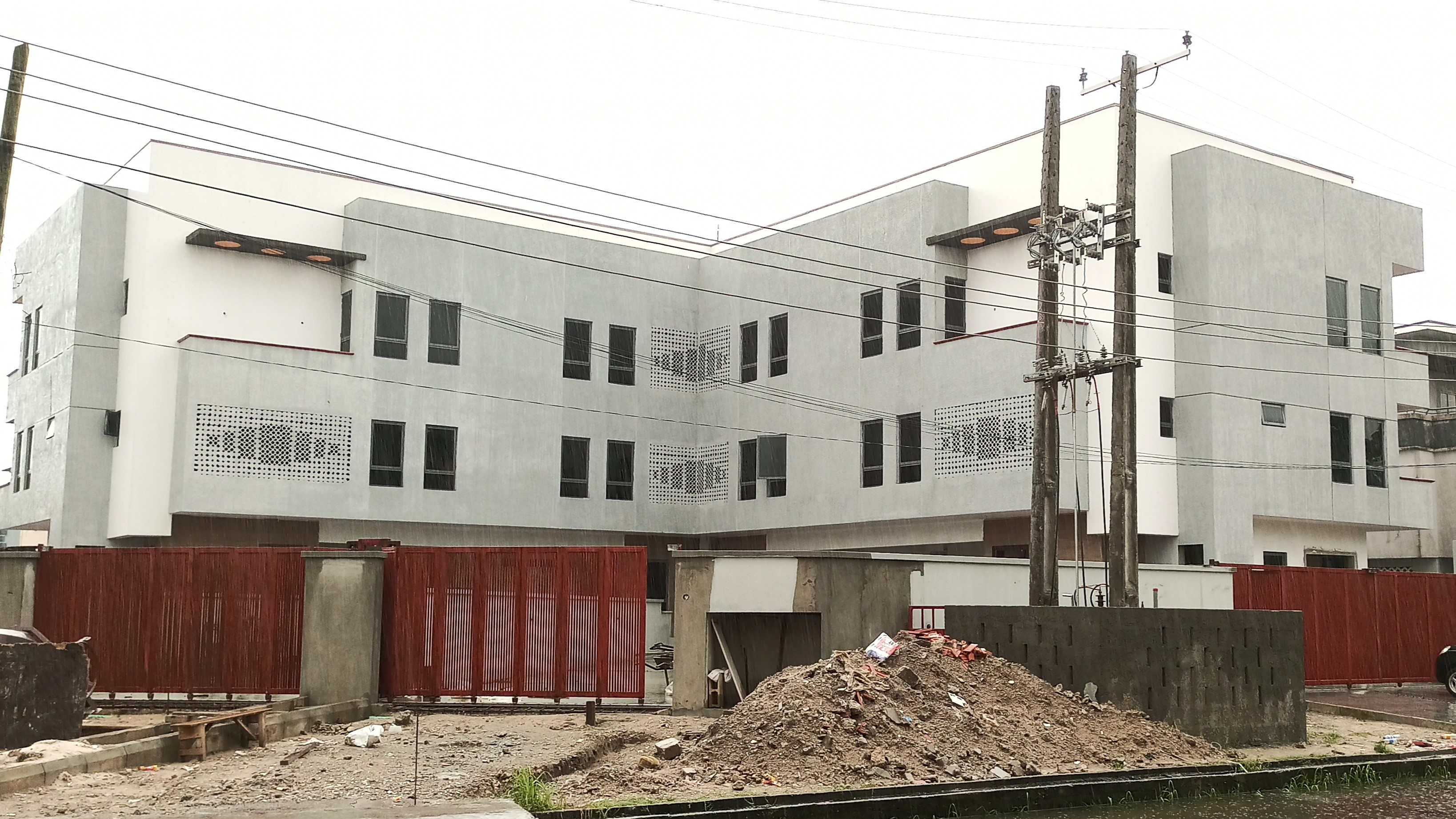 TERRACE HOUSES AT LEKKI PHASE 1, LAGOS.