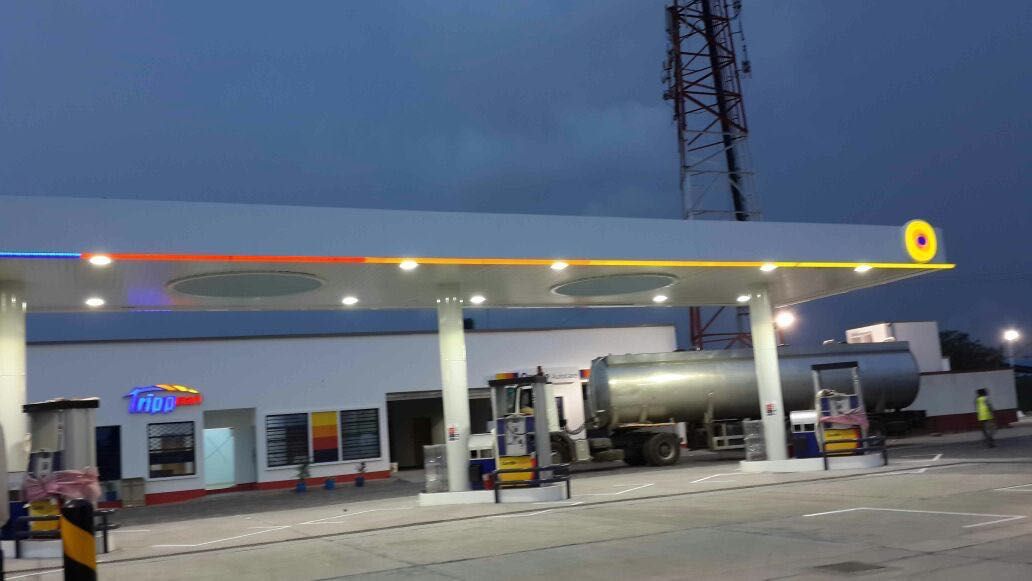 OANDO SERVICE STATION, LAGOS-BADAGRY EXP.WAY.